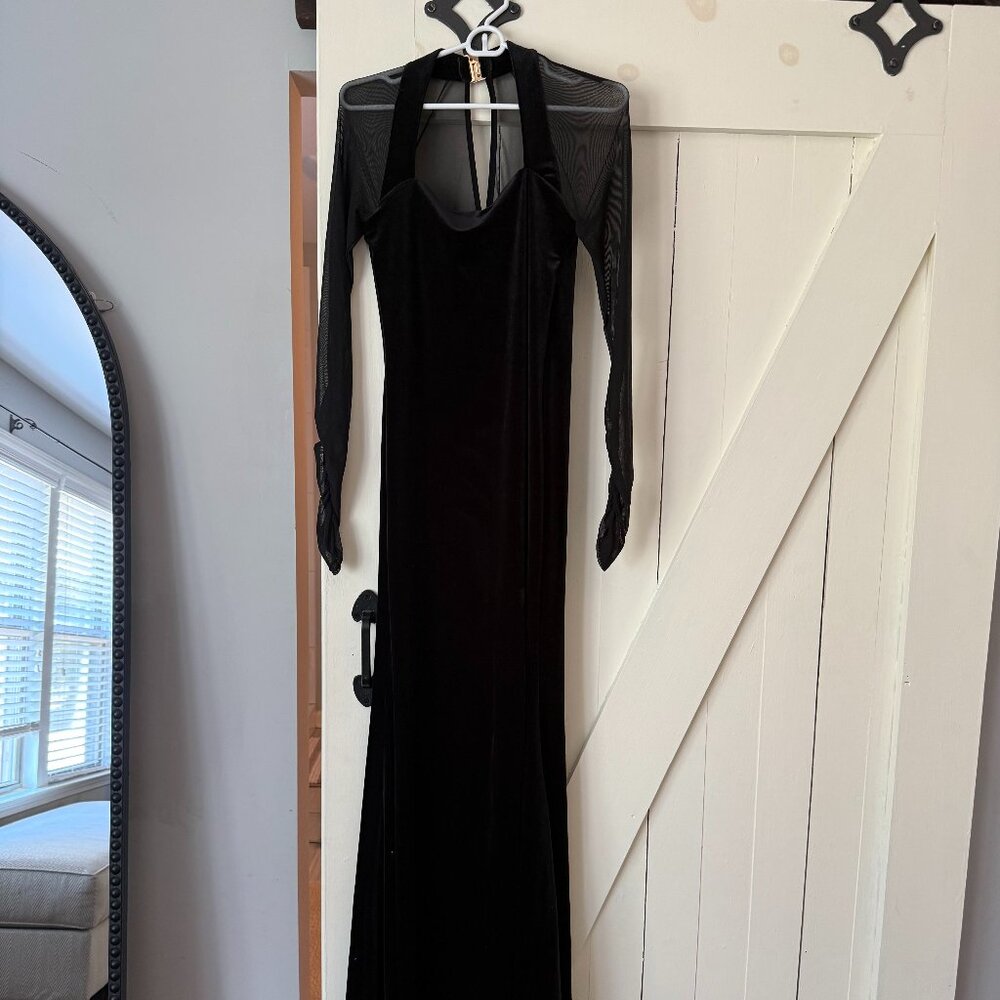 Club L - Apres Black Velvet Bodycon Split Maxi Dress With Sheer Sleeves - Size 8